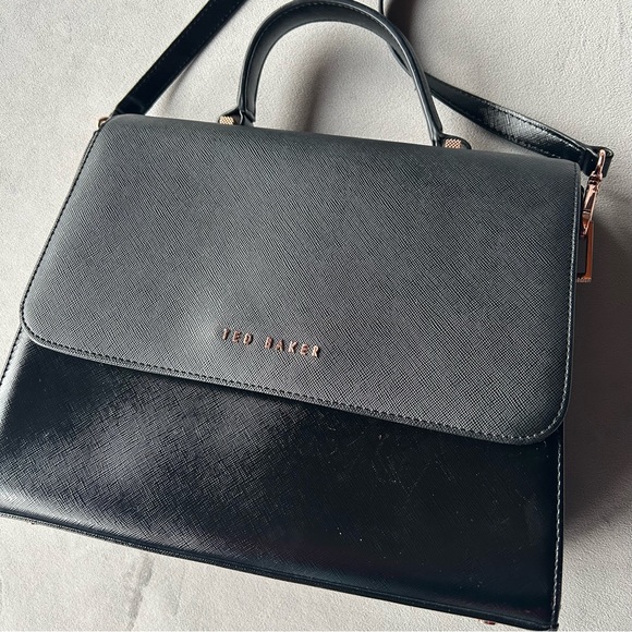 Ted Baker ~ Faux Leather Tote with Top Handle ~ Black with Rose Gold Hardware - Picture 4 of 17